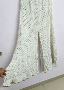 White Garara, Sharara Plazzo, Palazzo
