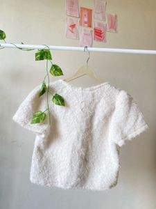 Cozy white  Fuzzy Top