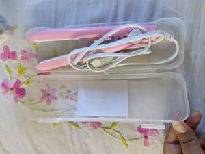 Mini Hair Straightener 🌸