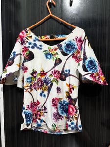 Chic Floral Print Top