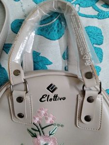 Elettivo Beige Embroidered Handbag