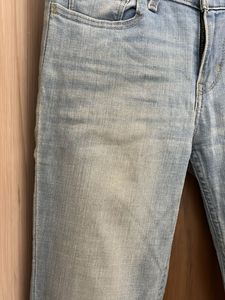 Levi's Light Wash Skinny Jeans