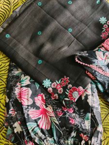 Elegant Floral pakistani Print Kurta Set