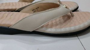 Comfortable Women's Flip-Flops