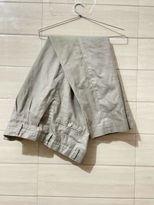 Neutral pants