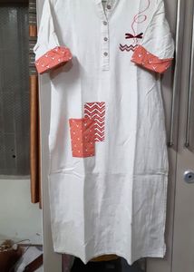 Chic White Kurta with Coral Accents