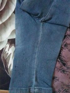 4  Tshirt With One Pant