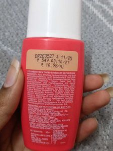 Dot &amp; Key Strawberry Dew Tinted Sunscreen