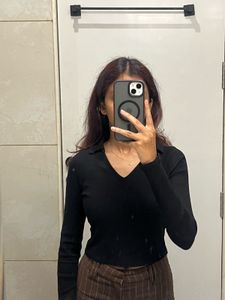 Ribbed Collared Long Sleeve Crop Top