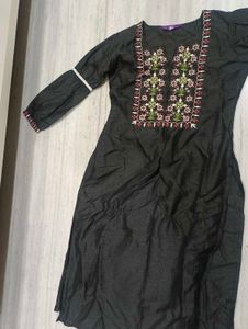 Embroidered Black Kurta