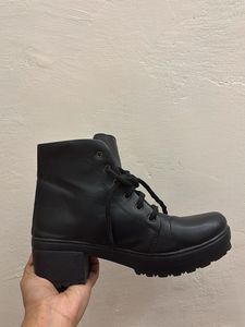 Black Lace-Up Heeled Boots
