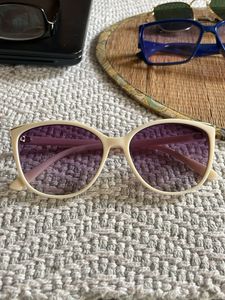 Assorted Sunglasses Lot - 5