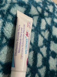 metrohex Gel for teeth problems