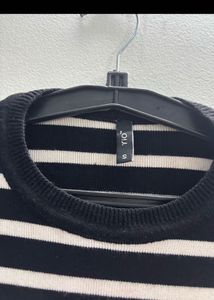Striped Cropped Knit Top