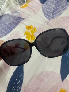 Chic Black Oversized Sunglasses