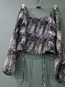 Chic Paisley Print Crop Top