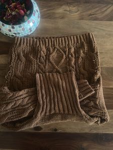 Winter ❄️ Beautiful Brown Cable Knit Turtleneck
