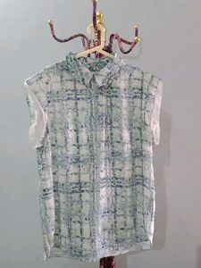 Chic Plaid Blouse
