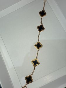 Elegant Clover Bracelet