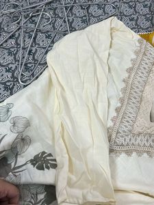 Elegant Cream Kurta with Tropical Print