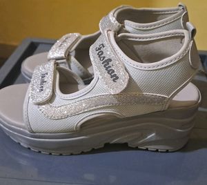 Shoetopia Comfortable &amp; Sporty Grey Sandals