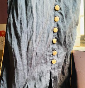 Sleeveless Black Chudidaar With Holden Buttons