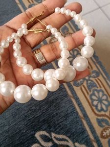 Pearl Hoop Earrings Set ( one piece 200)
