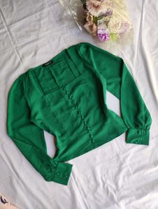 ✨🥀Size:-Xs, s, m Emerald Green Button-Up Top🥀✨