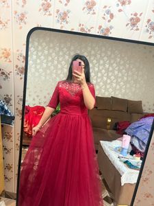 Elegant Red Embellished Gown❤️🎀🦋