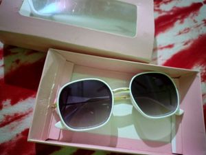 Stylish White Frame Sunglasses
