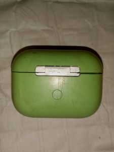 EARBUDS