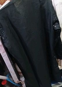 Embroidered kurta set