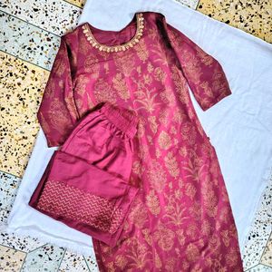 Avaasa Maroon Kurta Set with Gold Print