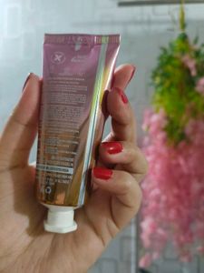 Just Herbs Lumi-Glow Strobe Cream