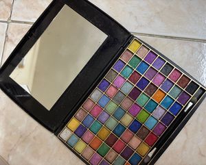 Multi-Color Eyeshadow Palette