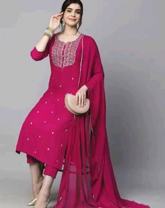 Elegant Pink Embroidered Kurti Set.  size- M