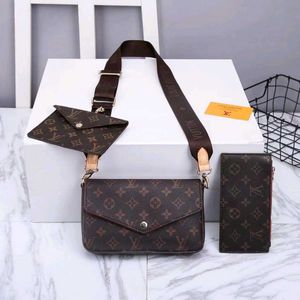 LOUIS VUITTON POCHETTE3PCS SETT without box