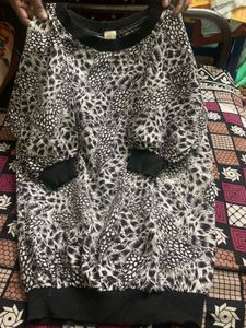 Stylish Printed Pullover Top