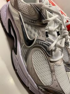 Nike Mens V5 RNR Sneakers 1000%ORIGINAL 💯 UK-9