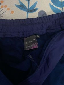 Comfortable Navy Blue Leggings