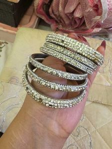 6 Sparkling Rhinestone Bangle Set