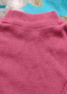 Woolen Stretchable Sweter For Girls
