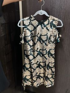 Embellished bodycon cold shoulde