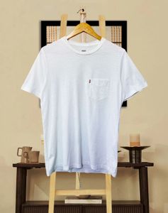 Levi's White Pocket T-Shirt