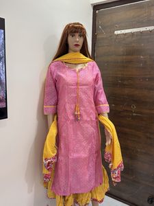 Pink Kurta Set with Yellow Dupatta
