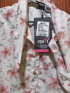 Chic Floral Print Button-Up Top