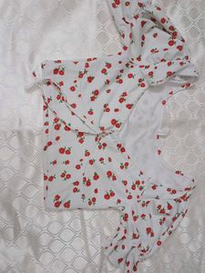 Chic White Floral Print Top