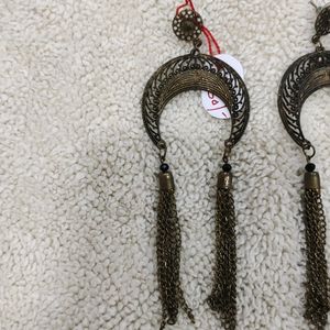 Long oxidised earing