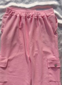 Pink Cargo Pants - Trendy and Stylish!