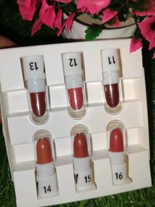 Myglamm Luscious Matte Mini Lipstick Kit